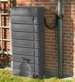 Garden Muurtank Regenton Antraciet 320l - ThuisTuinieren.nl 5 Garden Muurtank Regenton Antraciet 320l - ThuisTuinieren.nl -Tuinhuis Shop 1104x1200 1
