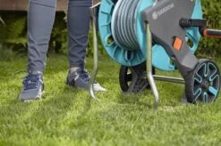 GARDENA - AquaRoll CleverRoll S Set Slangenwagen - Incl. 20 M Slang - Maximaal 40 M Opbergcapaciteit 24 GARDENA - AquaRoll CleverRoll S Set Slangenwagen - Incl. 20 M Slang - Maximaal 40 M Opbergcapaciteit -Tuinhuis Shop 1200x799 26