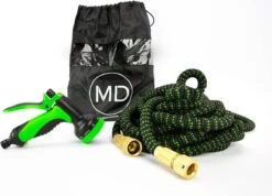 MD-Goods ® Super Sterk Uitrekbare Tuinslang Tot 30 Meter + GRATIS Tas En Koppelstuk - Tuinsproeier - Tuin Besproeien - Waterslang - Sproeikop - Groen - Flexibel Elastisch -Tuinhuis Shop 1200x865