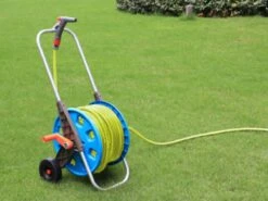 Slangenwagen Met 50 Meter Tuinslang | Eagle Garden | Incl. Spuitkopstuk En Connectors | Geel 6 Slangenwagen Met 50 Meter Tuinslang | Eagle Garden | Incl. Spuitkopstuk En Connectors | Geel -Tuinhuis Shop 1200x900 5