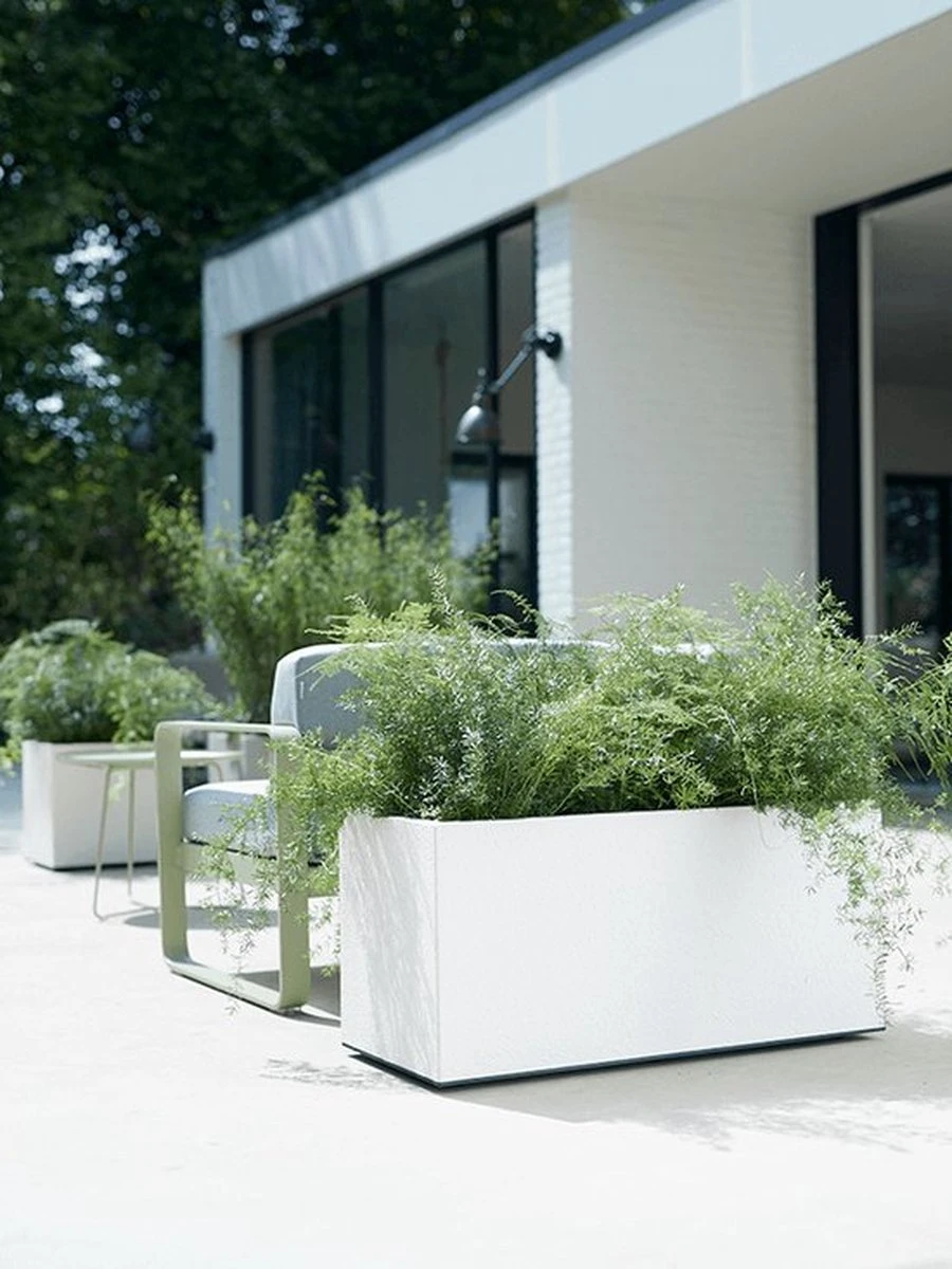 Elho Vivo Matt Finish Lang Wielen 90 - Grote Staande Plantenbak Voor Binnen & Buiten - Gemaakt Van Gereycled Plastic - L 39 X W 88 X H 41 Cm - Wit 8 Elho Vivo Matt Finish Lang Wielen 90 - Grote Staande Plantenbak Voor Binnen & Buiten - Gemaakt Van Gereycled Plastic - L 39 X W 88 X H 41 Cm - Wit - Afbeelding 8